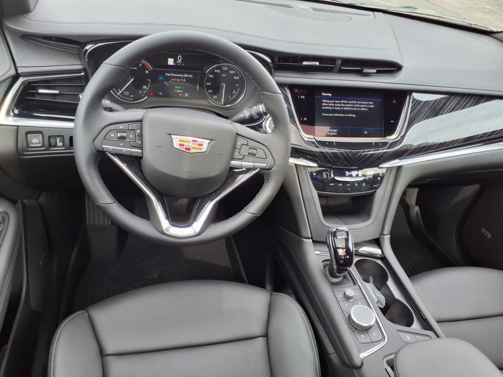 new 2025 Cadillac XT6 car, priced at $58,765