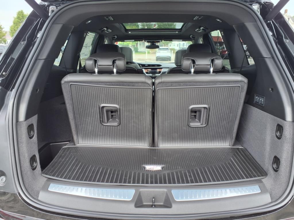 new 2025 Cadillac XT6 car, priced at $58,765