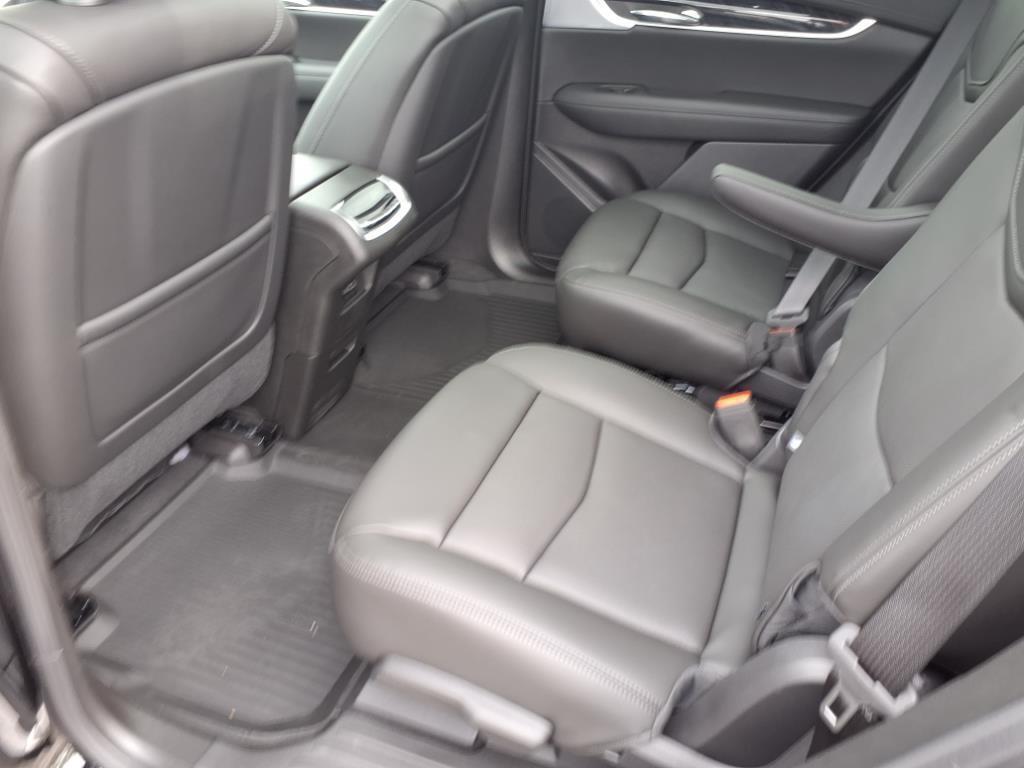 new 2025 Cadillac XT6 car, priced at $58,765