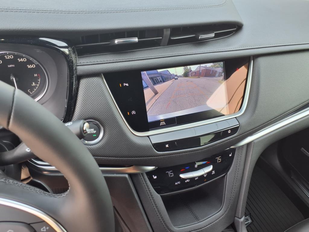 new 2025 Cadillac XT5 car, priced at $50,985