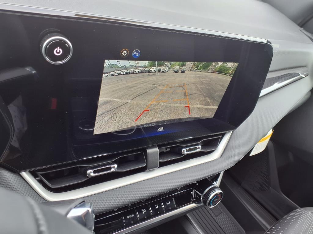 new 2026 Chevrolet Equinox car, priced at $29,977