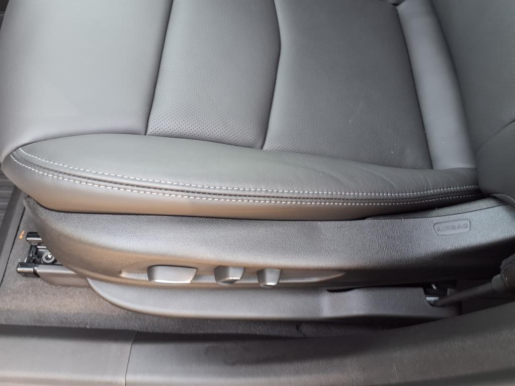 new 2025 Cadillac XT6 car, priced at $58,155