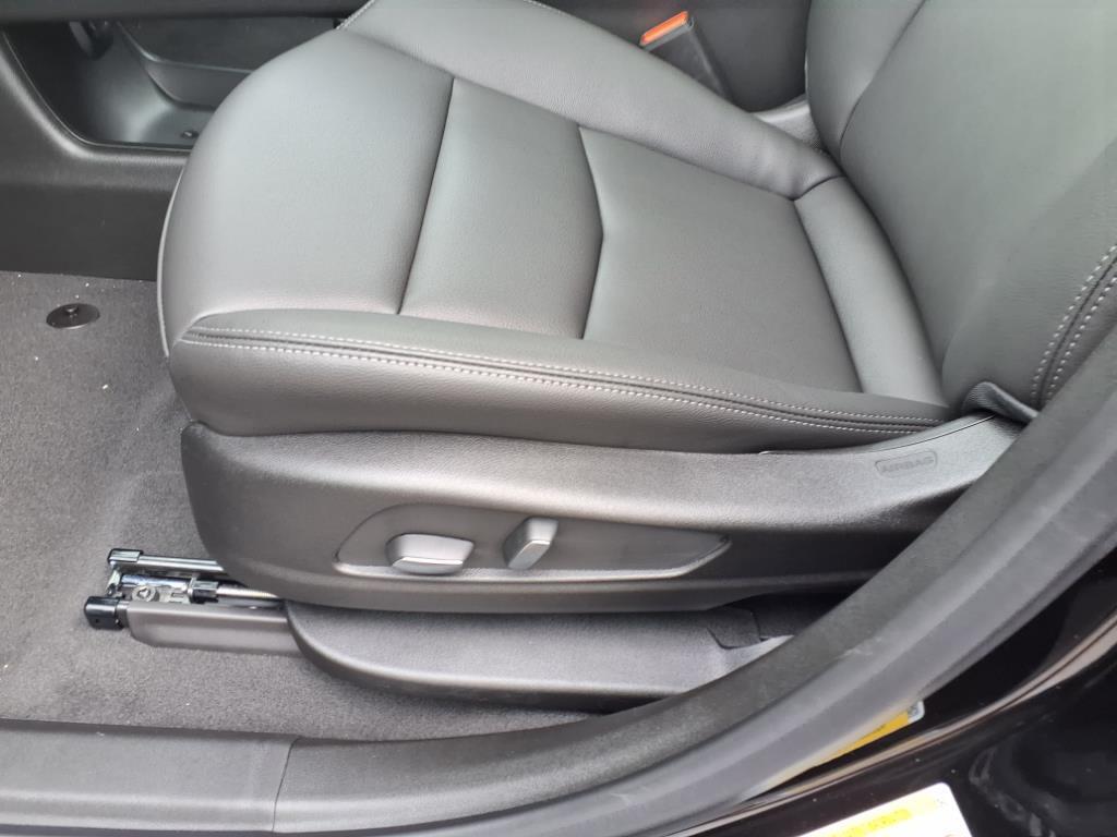new 2025 Cadillac XT6 car, priced at $51,315