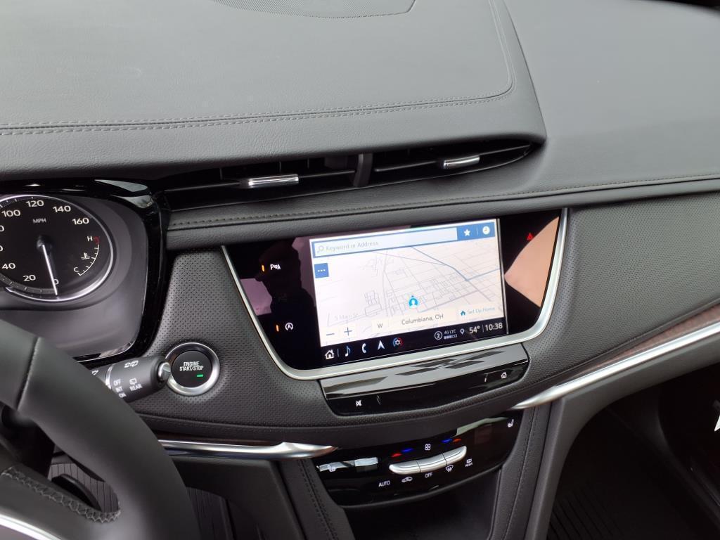 new 2025 Cadillac XT5 car, priced at $55,555
