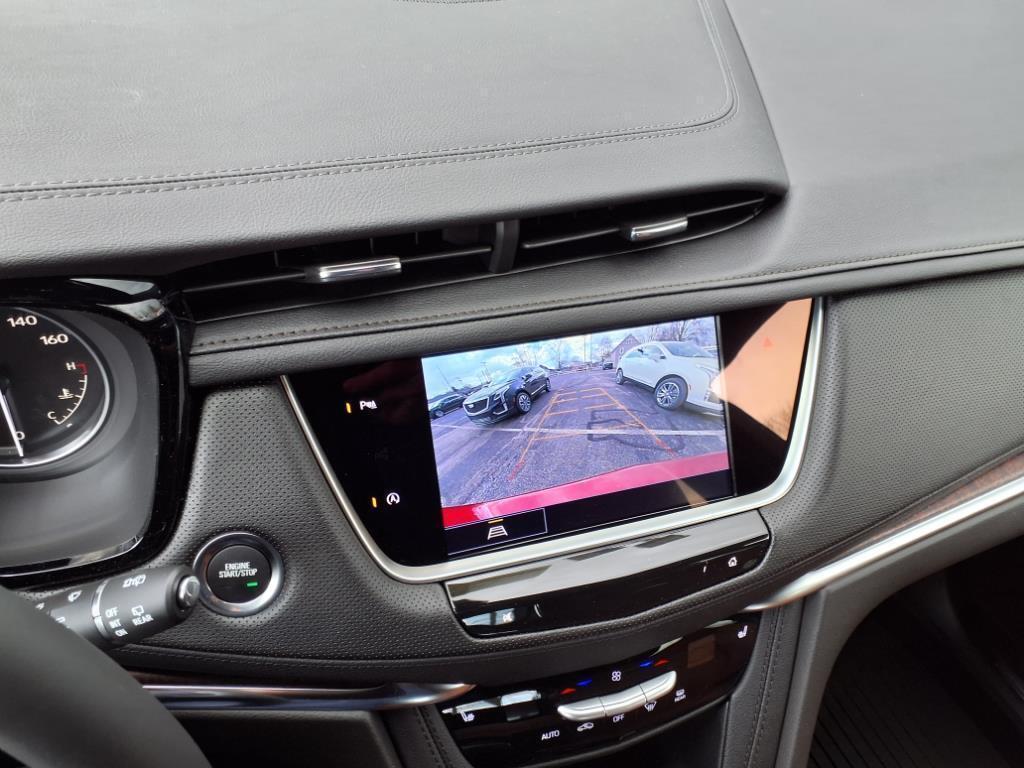 new 2025 Cadillac XT5 car, priced at $55,555
