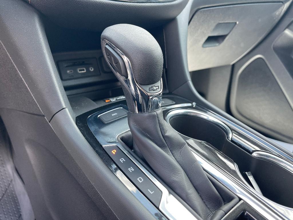 used 2022 Chevrolet Equinox car, priced at $24,880