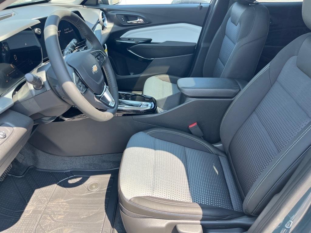 new 2025 Chevrolet Trax car, priced at $25,044