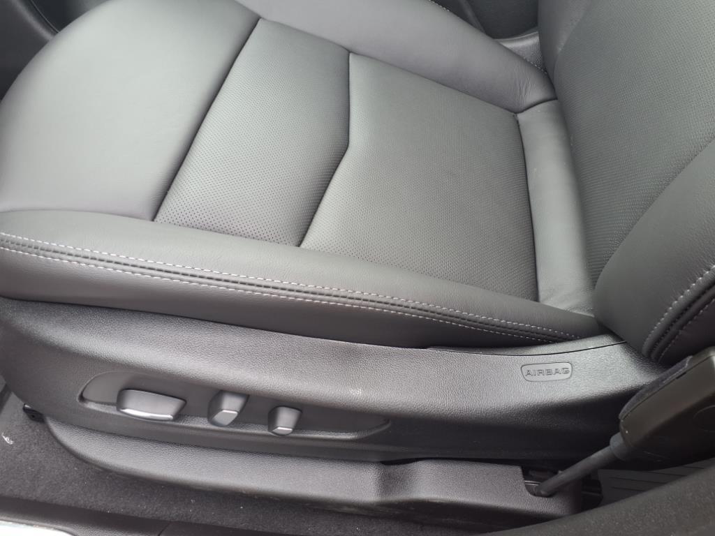 new 2025 Cadillac XT5 car, priced at $52,210