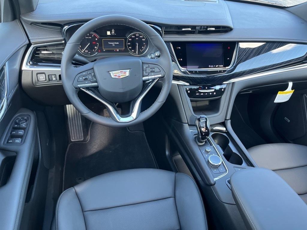 new 2025 Cadillac XT6 car, priced at $58,915