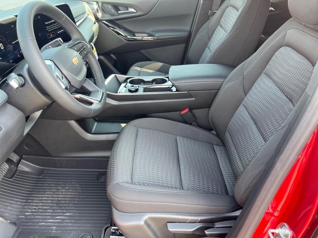 new 2026 Chevrolet Equinox car, priced at $30,436