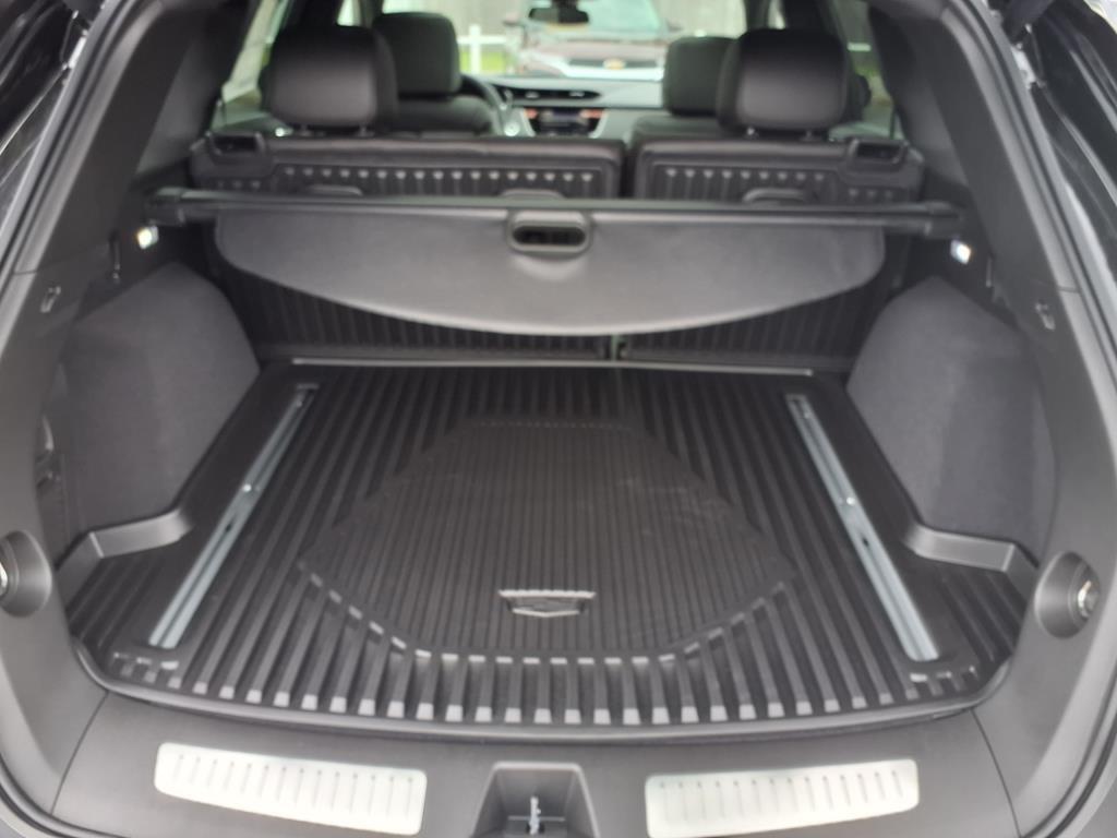 new 2025 Cadillac XT5 car, priced at $54,640