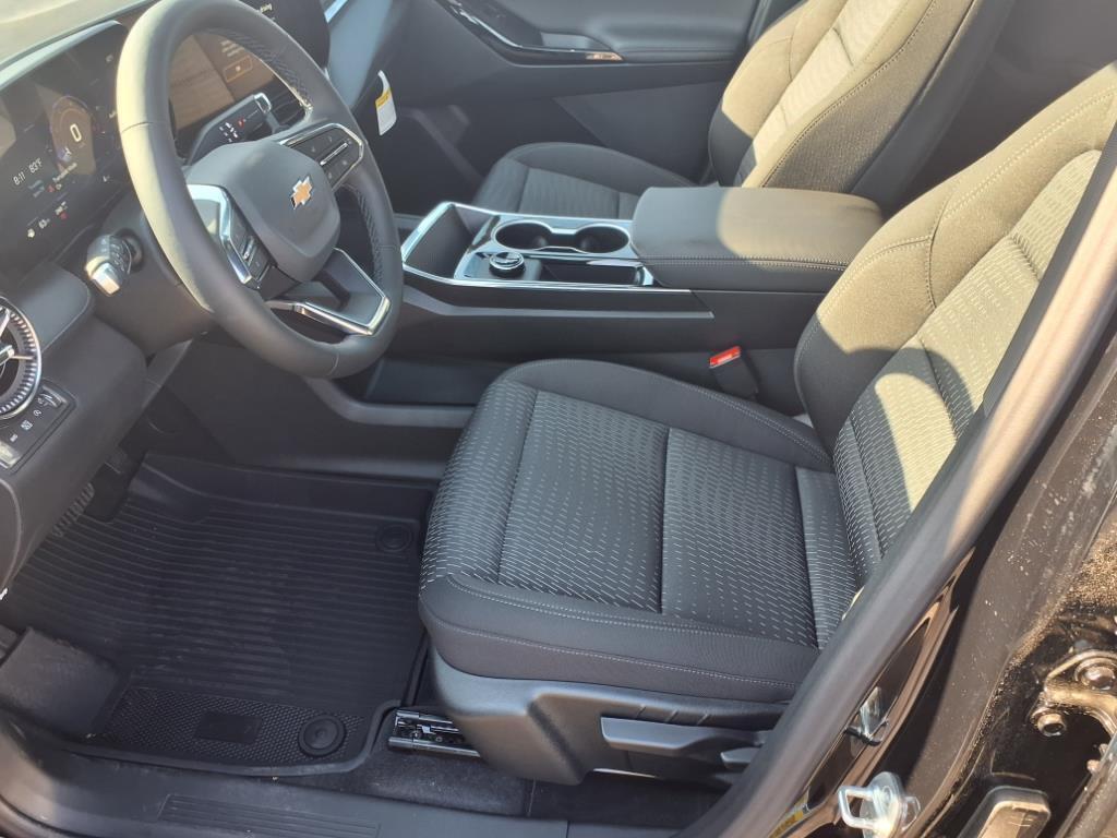 new 2026 Chevrolet Equinox car, priced at $29,977