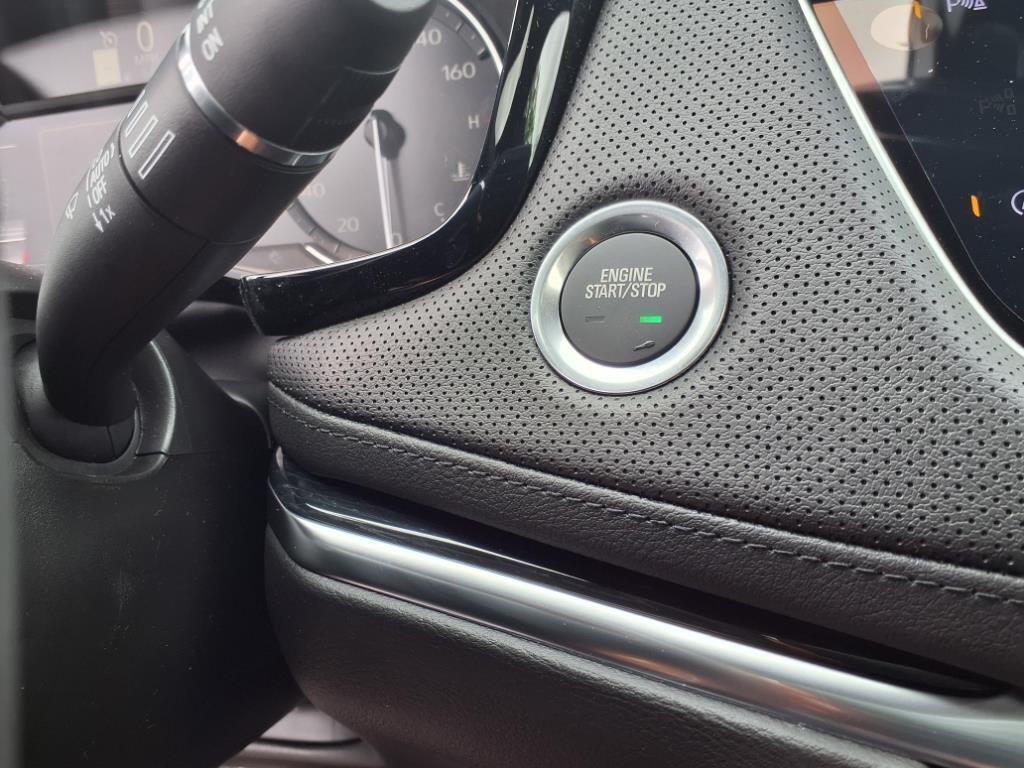 new 2025 Cadillac XT5 car, priced at $53,610