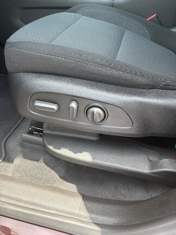 used 2022 Chevrolet Traverse car, priced at $29,490