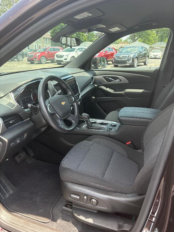 used 2022 Chevrolet Traverse car, priced at $29,490