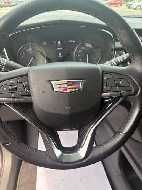 used 2021 Cadillac XT6 car, priced at $34,990