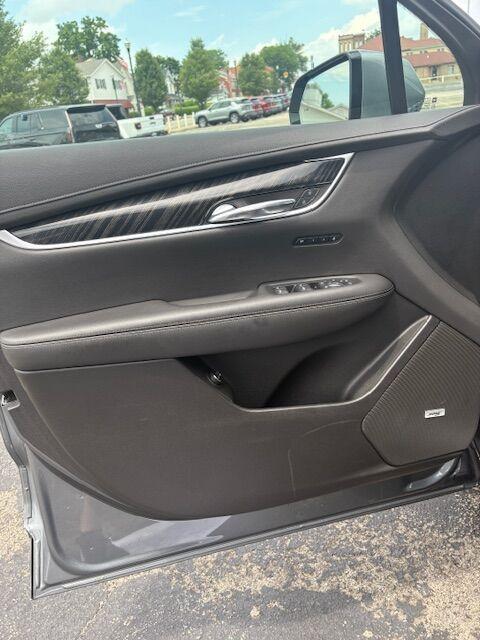used 2021 Cadillac XT6 car, priced at $34,990