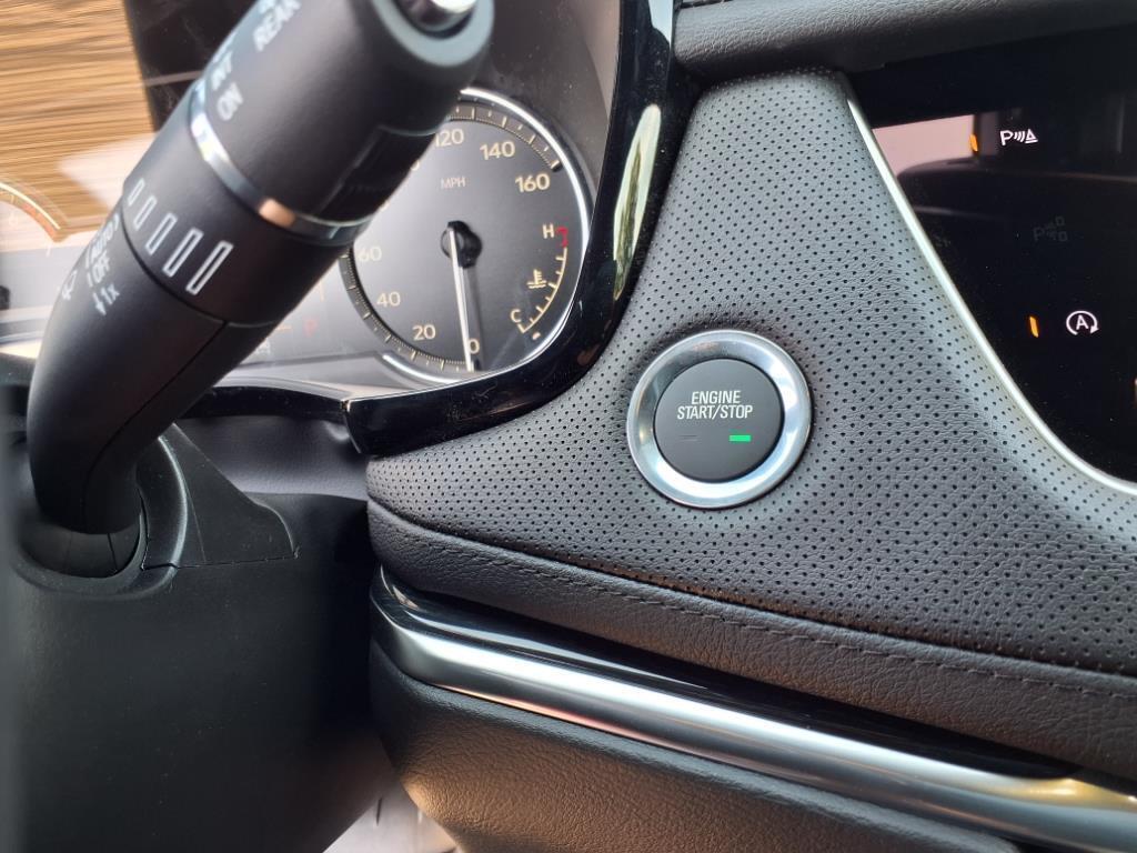 new 2025 Cadillac XT5 car, priced at $54,210
