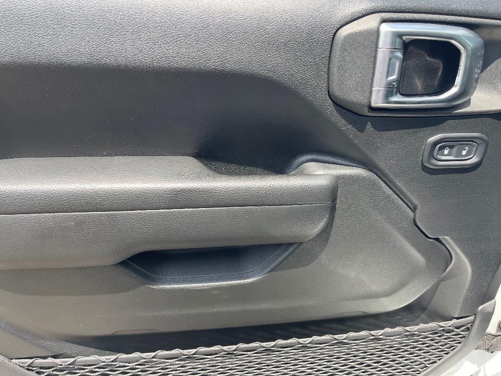 used 2022 Jeep Gladiator car, priced at $34,900