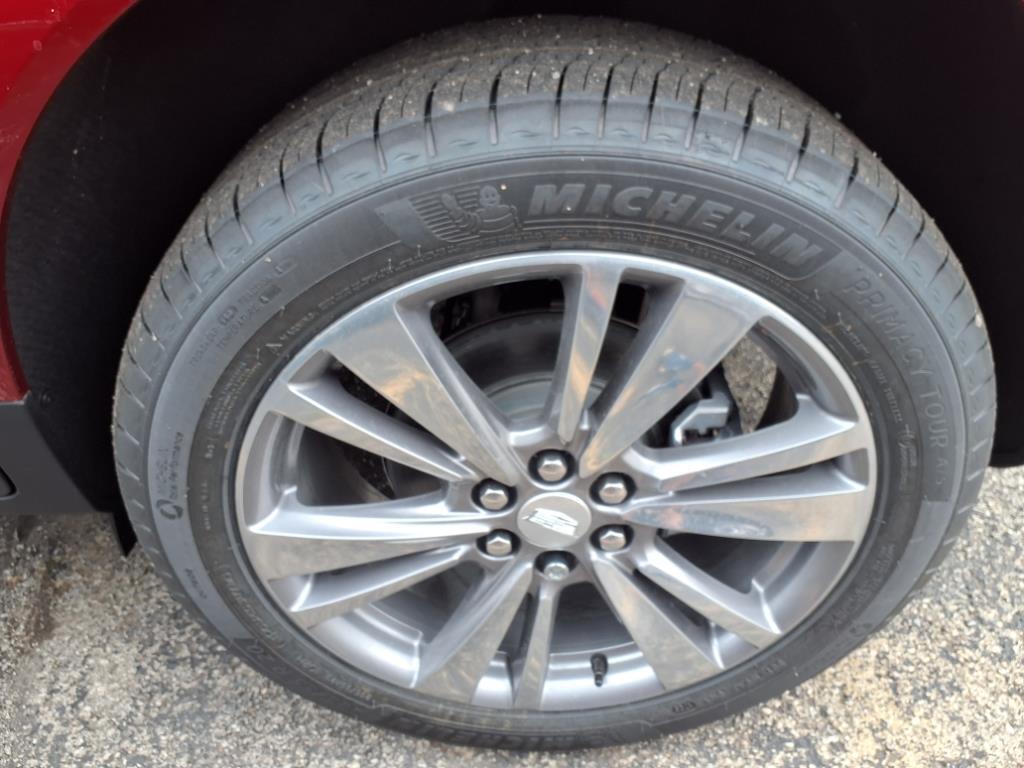 new 2025 Cadillac XT5 car, priced at $55,210