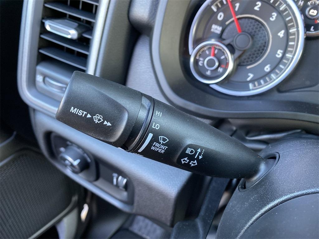 new 2025 Ram 1500 car, priced at $43,578