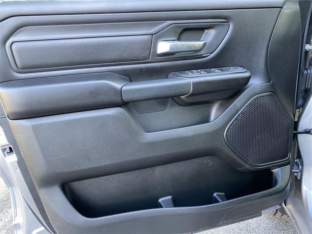 new 2025 Ram 1500 car, priced at $43,578