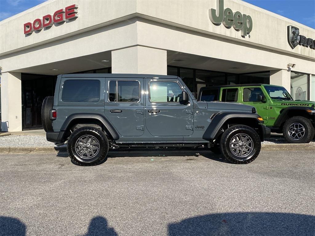 new 2025 Jeep Wrangler car, priced at $46,306
