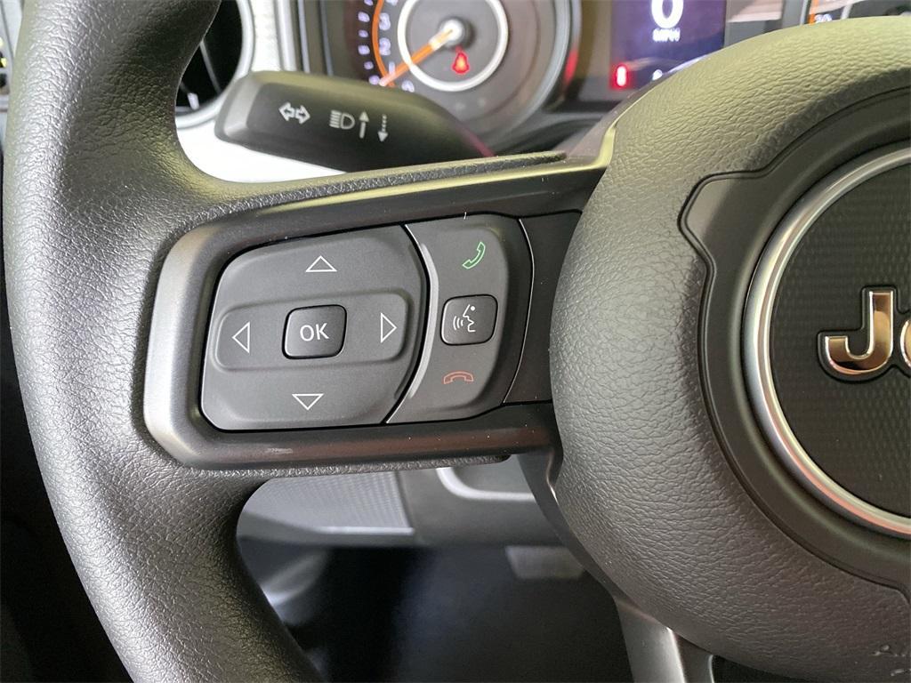 new 2025 Jeep Wrangler car, priced at $37,761