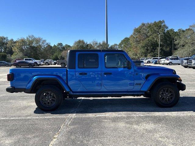 new 2024 Jeep Gladiator car, priced at $38,642