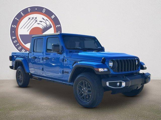 new 2024 Jeep Gladiator car, priced at $38,642