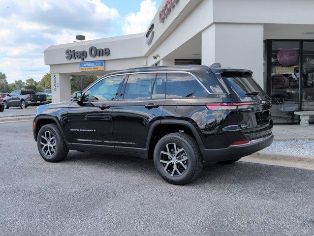 new 2025 Jeep Grand Cherokee car, priced at $47,332