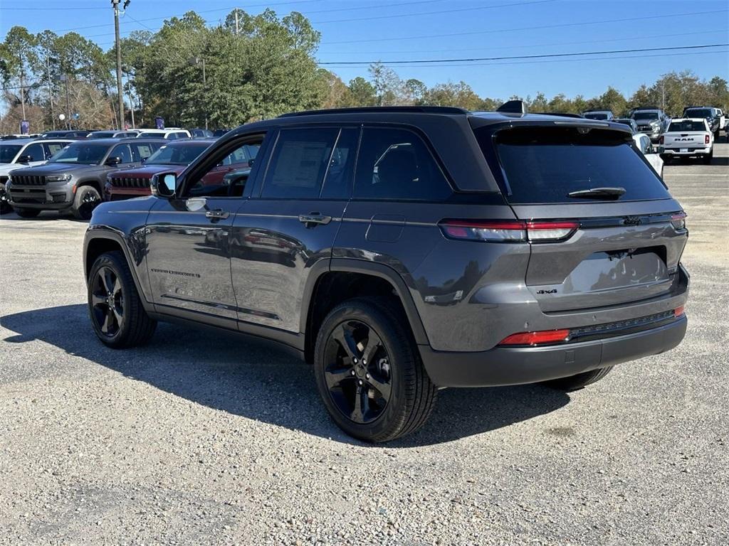 new 2025 Jeep Grand Cherokee car, priced at $52,955