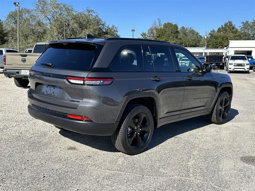 new 2025 Jeep Grand Cherokee car, priced at $52,955