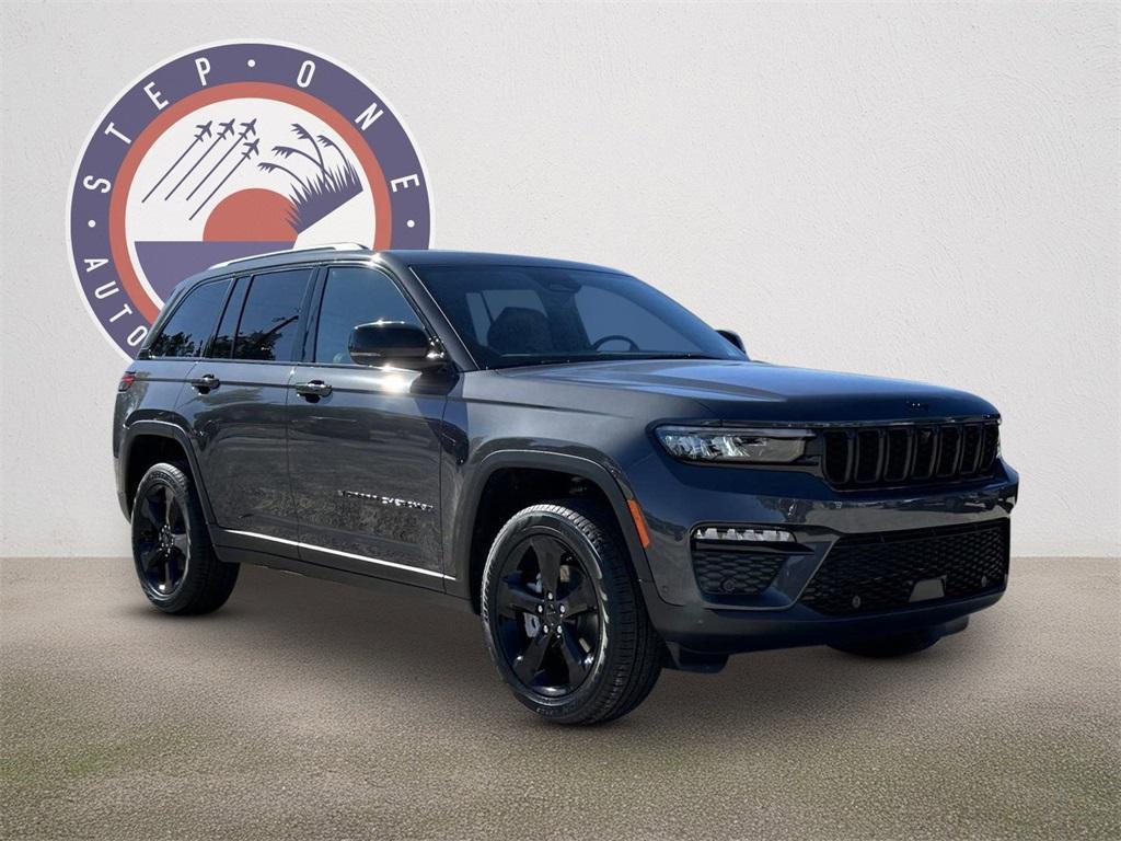 new 2025 Jeep Grand Cherokee car, priced at $52,955