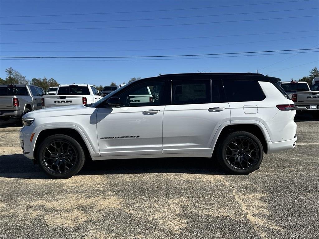 new 2025 Jeep Grand Cherokee L car, priced at $68,725