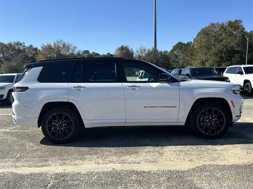 new 2025 Jeep Grand Cherokee L car, priced at $68,725