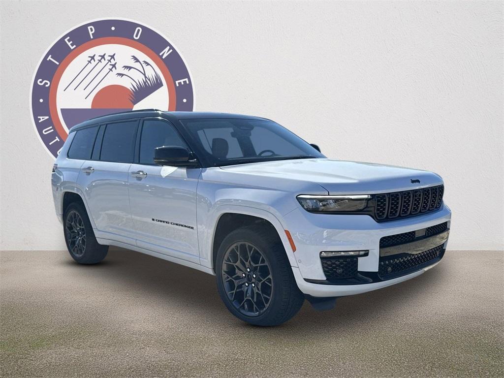 new 2025 Jeep Grand Cherokee L car, priced at $68,725