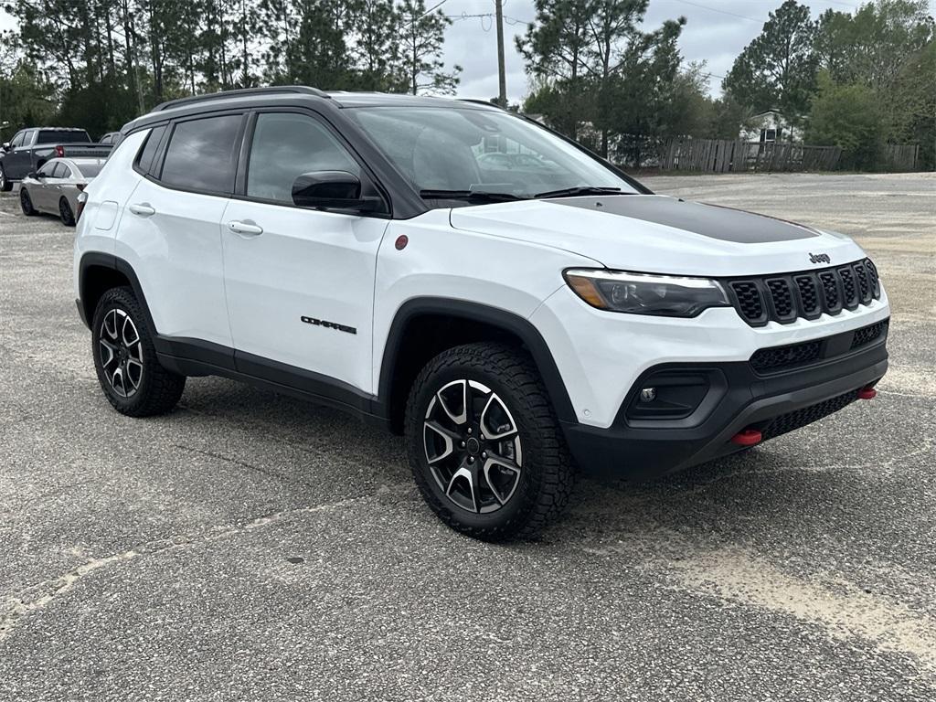new 2025 Jeep Compass car, priced at $39,056