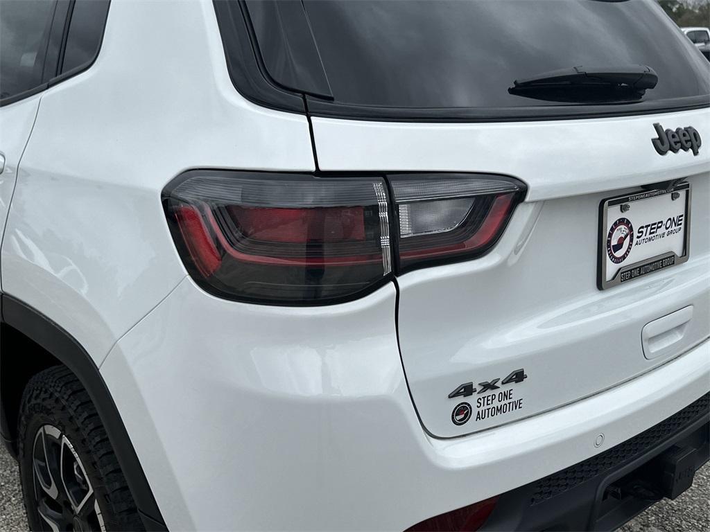 new 2025 Jeep Compass car, priced at $39,056