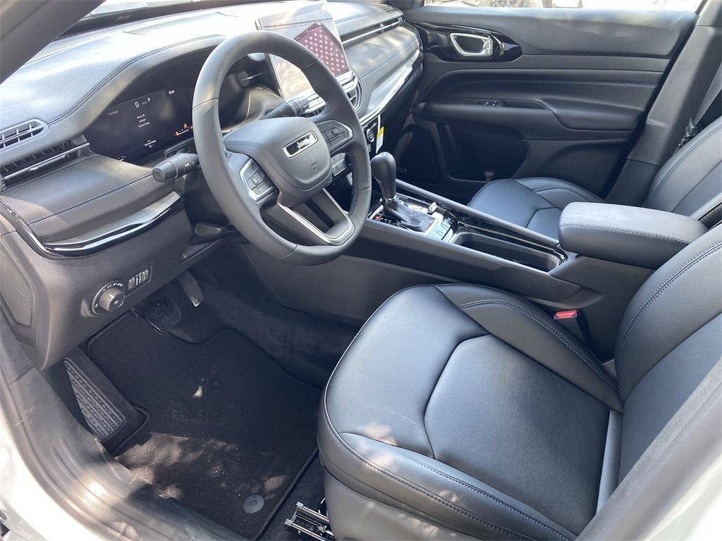 new 2025 Jeep Compass car, priced at $34,235