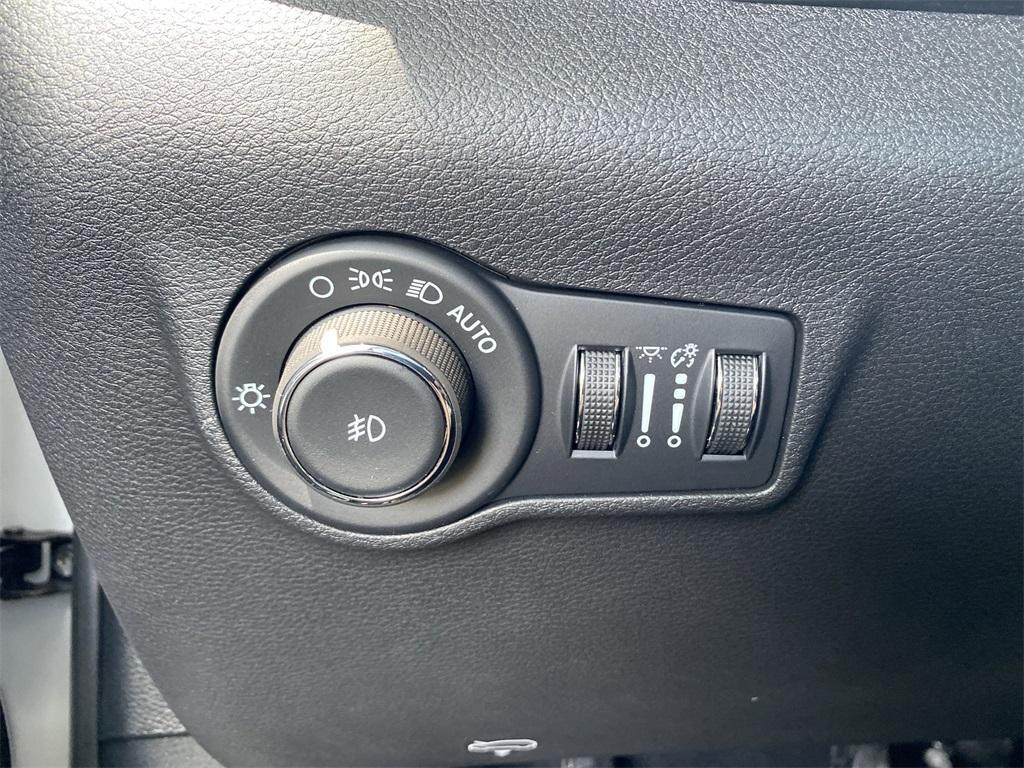 new 2025 Jeep Compass car, priced at $34,235