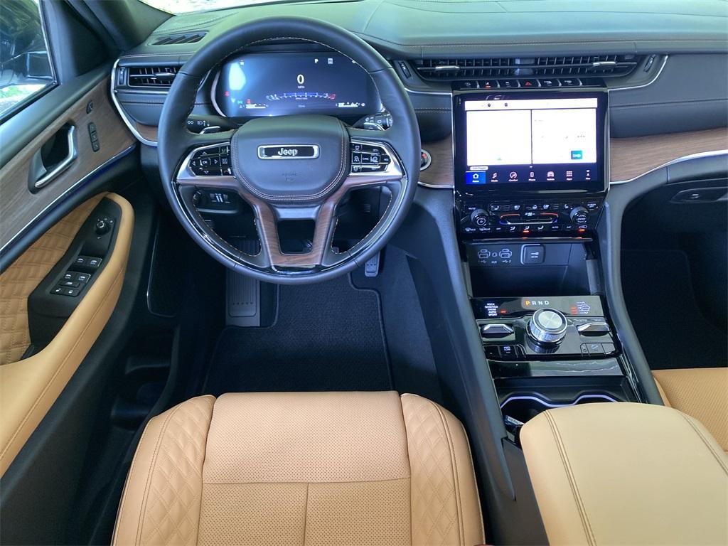 new 2025 Jeep Grand Cherokee L car, priced at $61,281