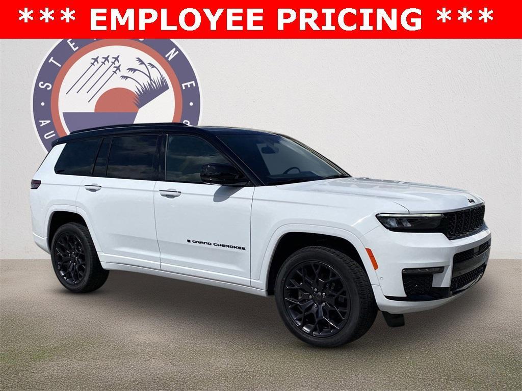 new 2025 Jeep Grand Cherokee L car, priced at $61,281