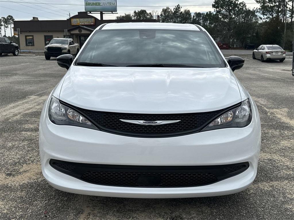 new 2025 Chrysler Voyager car, priced at $39,580