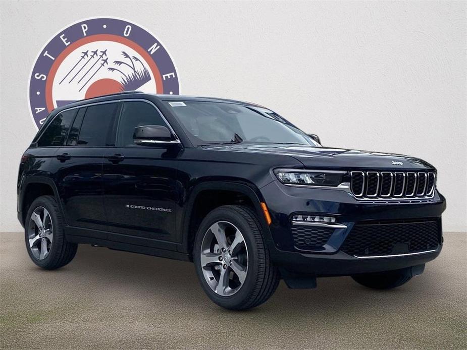 new 2024 Jeep Grand Cherokee car, priced at $46,360