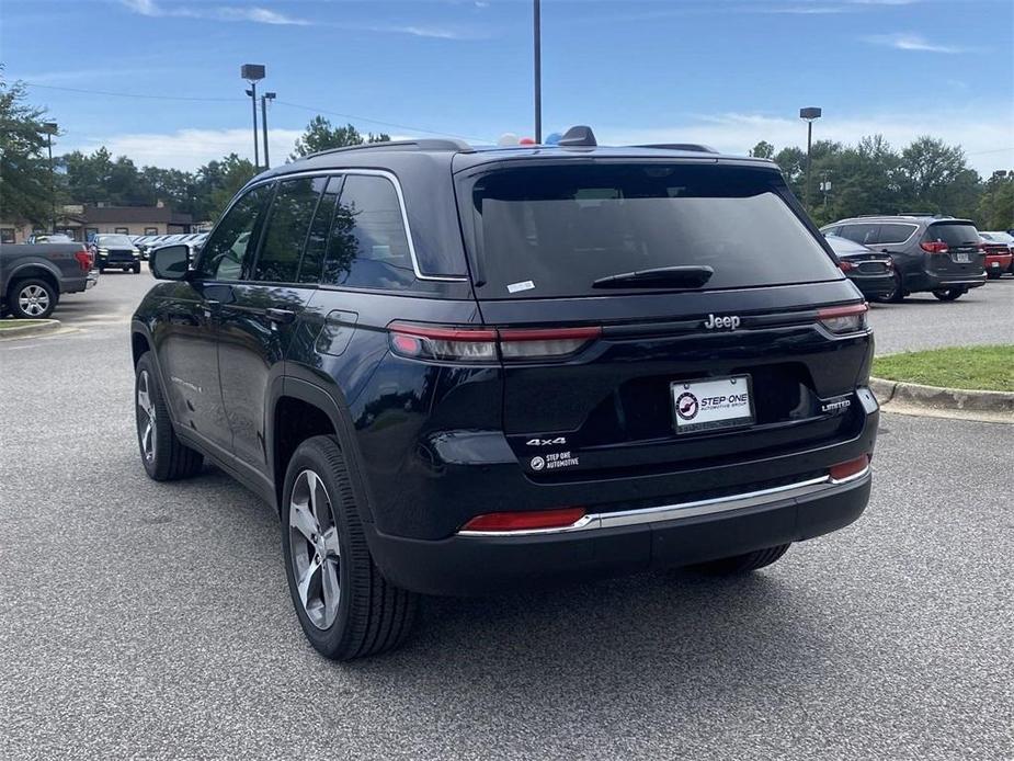 new 2024 Jeep Grand Cherokee car, priced at $46,360