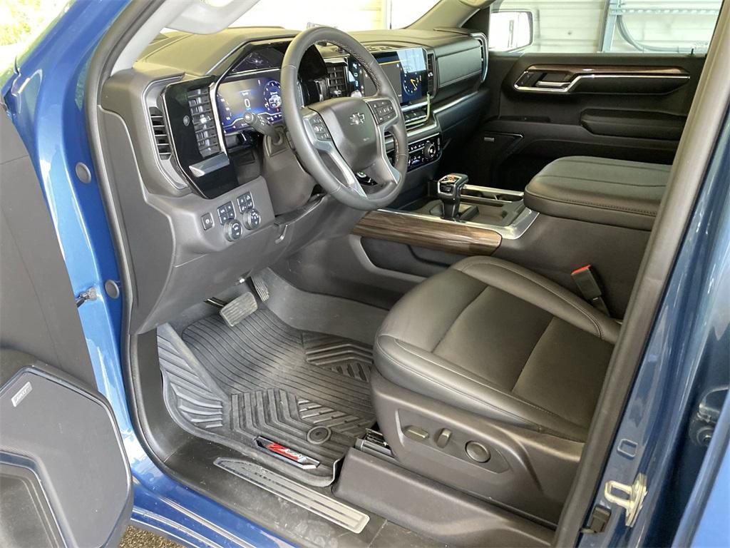 used 2024 Chevrolet Silverado 1500 car, priced at $53,600