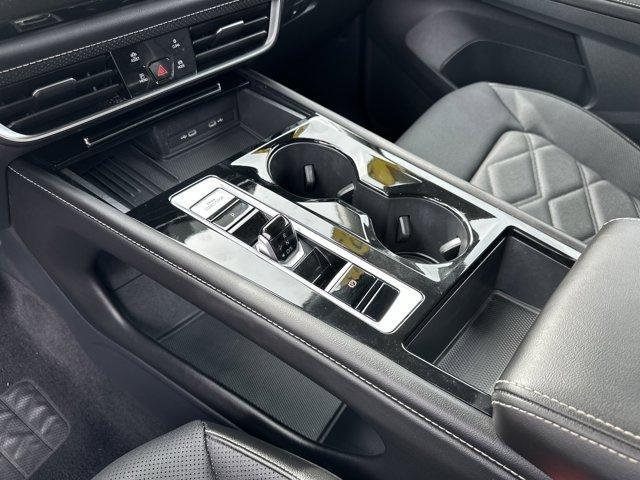 used 2025 Volkswagen Atlas car, priced at $37,702