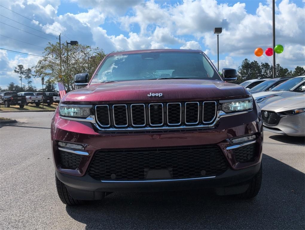 new 2025 Jeep Grand Cherokee car, priced at $41,987