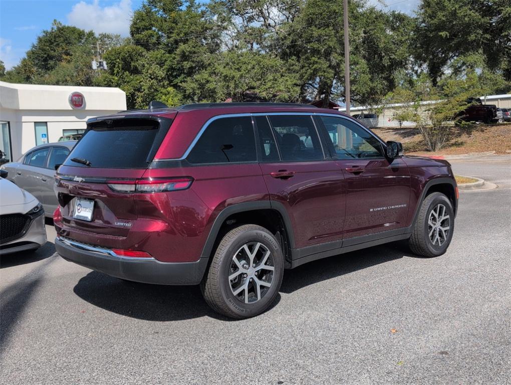 new 2025 Jeep Grand Cherokee car, priced at $41,987